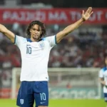 Alexander-Arnold Unggul dalam Peran Lini Tengah untuk Inggris